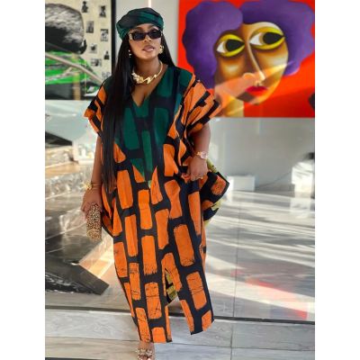 Elegant Color Block V-Neck Dress with Side Slit - Loose Fit, Machine Washable Polyester Blend for Women